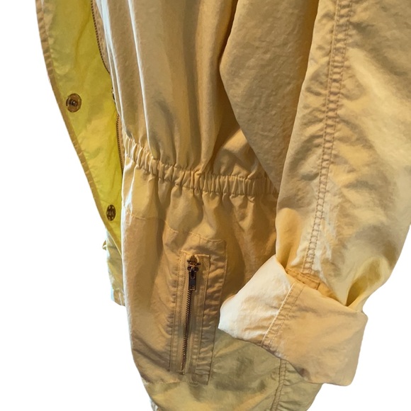 Butter Yellow Windbreaker Rain Jacket Zipper Pockets & Front Closure & Snaps L - Picture 5 of 8